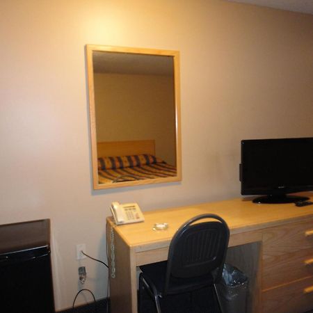 Venture Inn Hotel Saskatoon Buitenkant foto