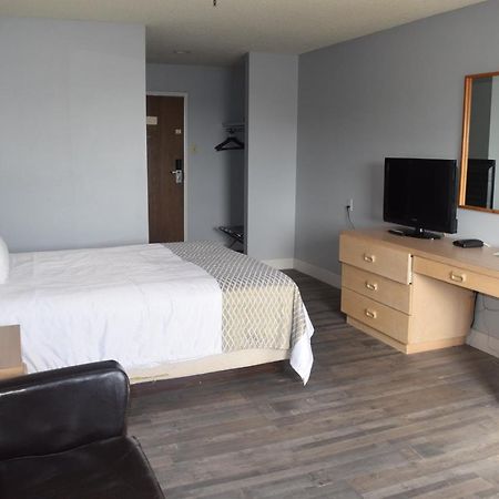 Venture Inn Hotel Saskatoon Buitenkant foto