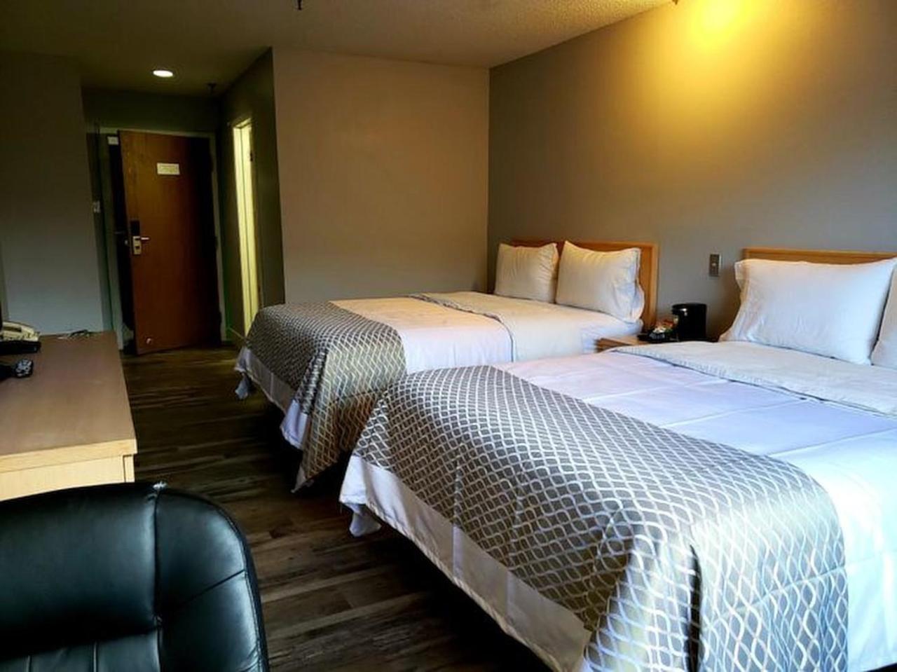 Venture Inn Hotel Saskatoon Buitenkant foto